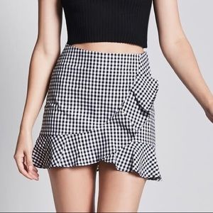 Adorable Gingham Skort Forever 21 WORN ONCE!!